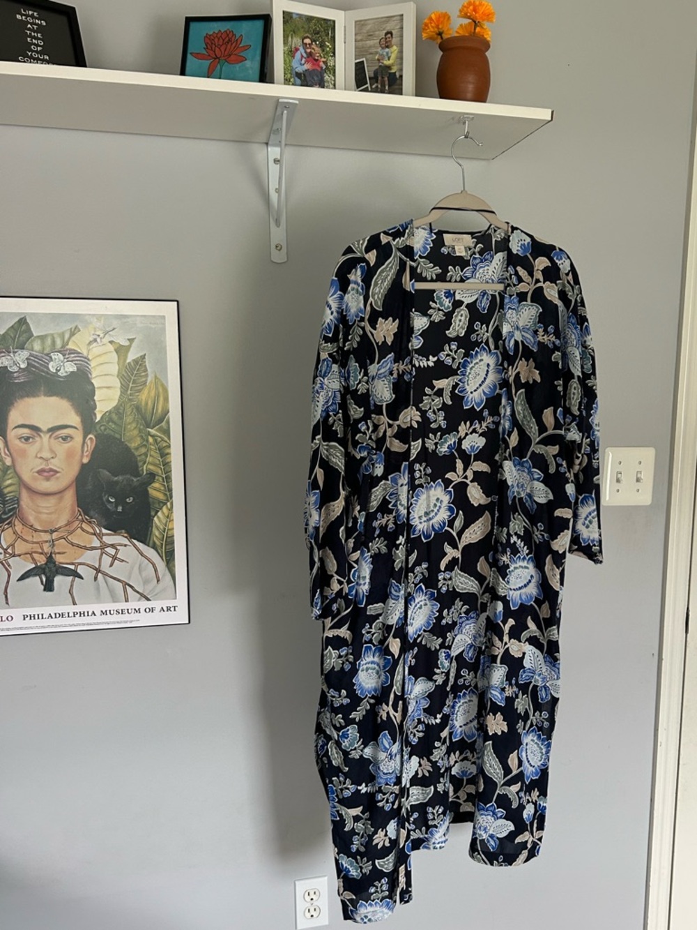 Floral Midnight Blue Beige Lightweight Kimono